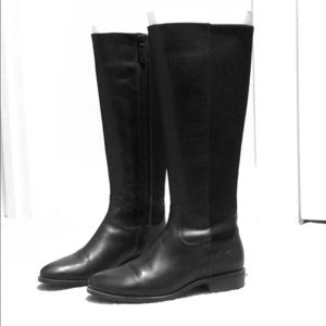 Traditional sought after classic knee high boot